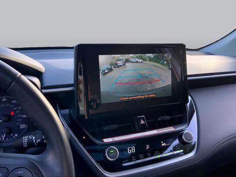 Certified 2025 Toyota Corolla Cross LE w/ Moonroof Package AWD/4WD image 27
