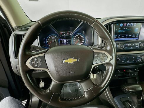 Used 2018 Chevrolet Colorado Z71 image 12