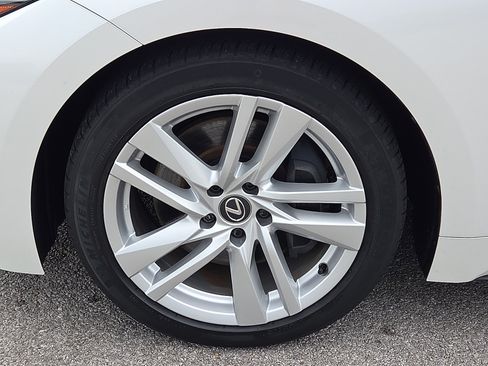 Used 2024 Lexus IS 300 w/ Comfort Package RWD image 7