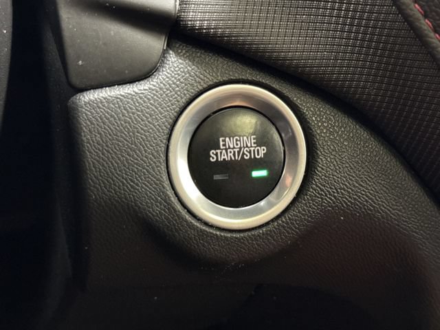 Used 2023 Chevrolet Equinox RS FWD image 17