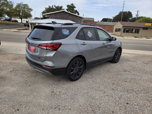 Used 2024 Chevrolet Equinox RS image 4