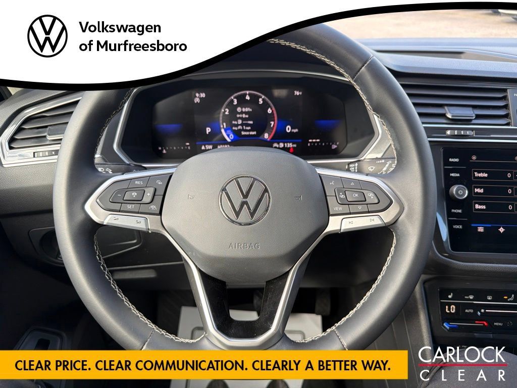 Certified 2023 Volkswagen Tiguan SE FWD image 17