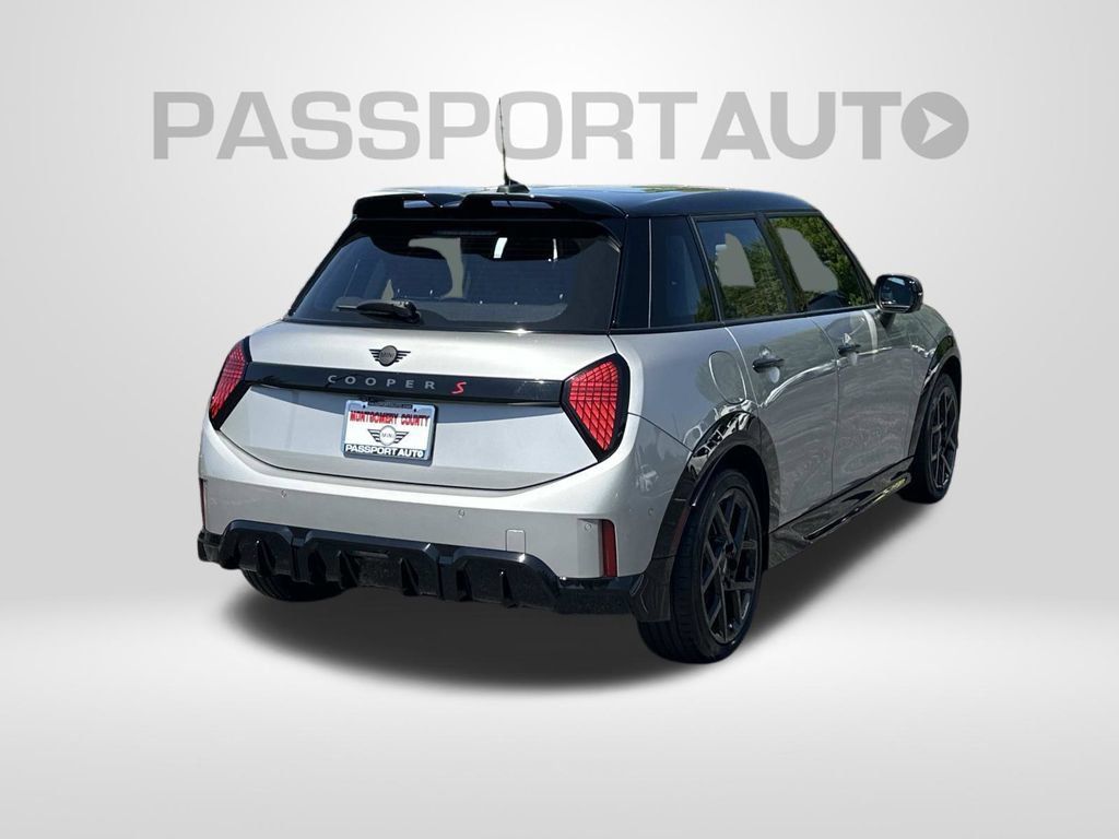Used 2025 MINI Cooper S FWD image 5
