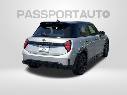 Used 2025 MINI Cooper S FWD image 5