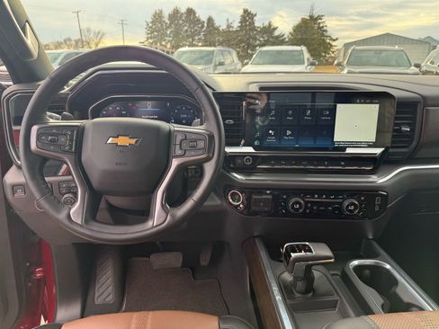 Used 2024 Chevrolet Silverado 1500 High Country image 13