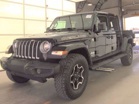 Used 2023 Jeep Gladiator Overland image 1