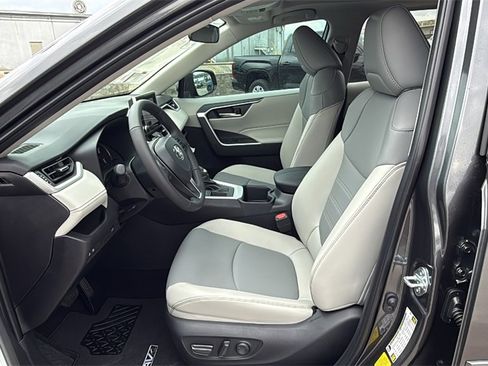 New 2025 Toyota RAV4 XLE Premium image 9