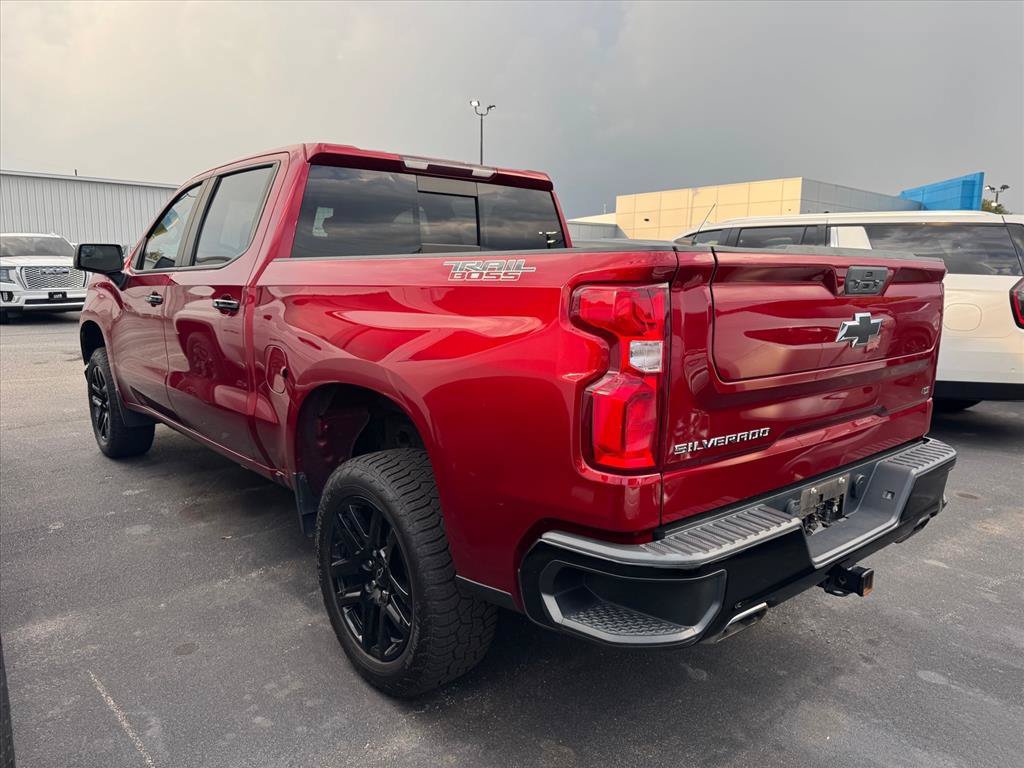 Used 2021 Chevrolet Silverado 1500 LT Trail Boss w/ Convenience Package II AWD/4WD image 9