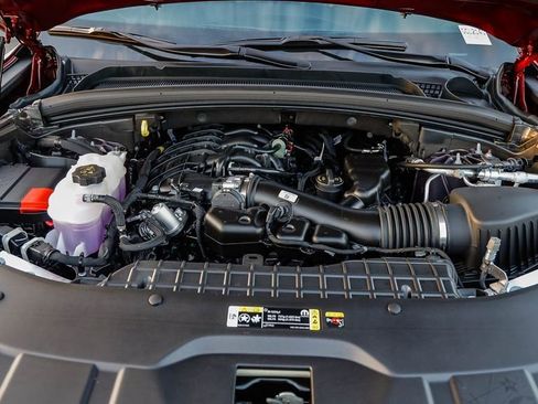 New 2025 Jeep Grand Cherokee L Altitude image 29