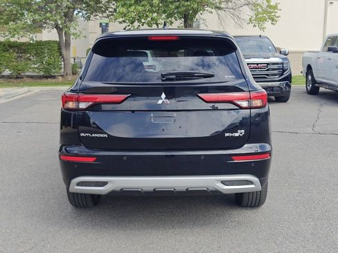 New 2025 Mitsubishi Outlander SE image 6