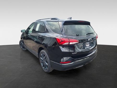 Used 2022 Chevrolet Equinox RS w/ RS Leather Package image 5