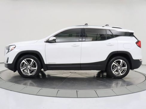 Used 2021 GMC Terrain SLT FWD image 2