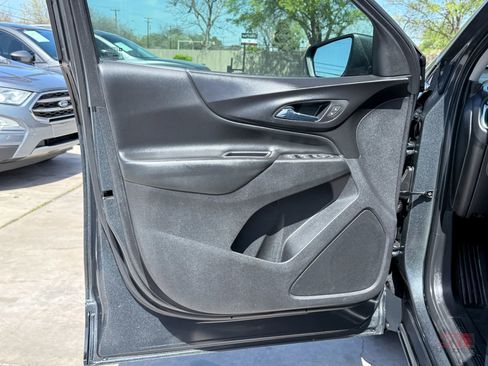 Used 2020 Chevrolet Equinox LT image 12