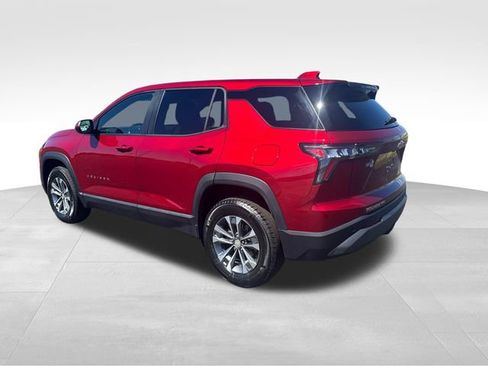 Used 2026 Chevrolet Equinox LT w/ Convenience Package II image 3