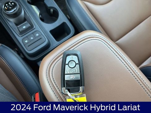 Certified 2024 Ford Maverick Lariat image 26