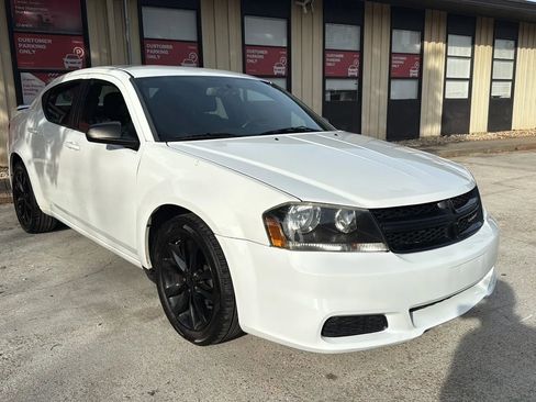 Used 2014 Dodge Avenger SE w/ Blacktop Package FWD image 7