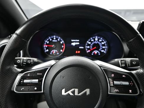 Certified 2024 Kia Forte GT-Line image 15