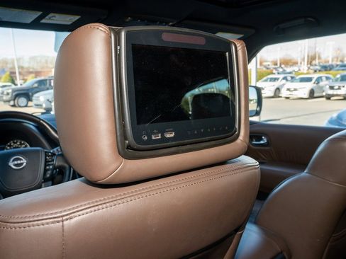 Used 2023 Nissan Armada Platinum w/ Captain's Chairs Package image 17