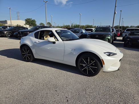 New 2026 MAZDA MX-5 Miata RF Grand Touring RWD image 20