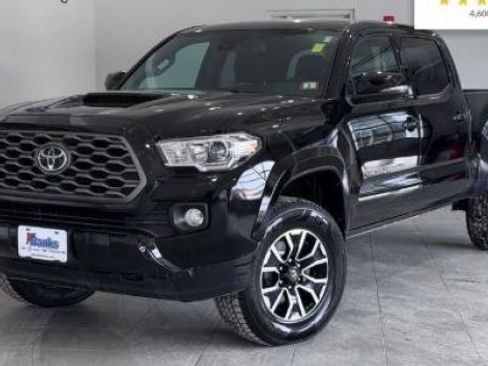 Certified 2023 Toyota Tacoma TRD Sport image 3