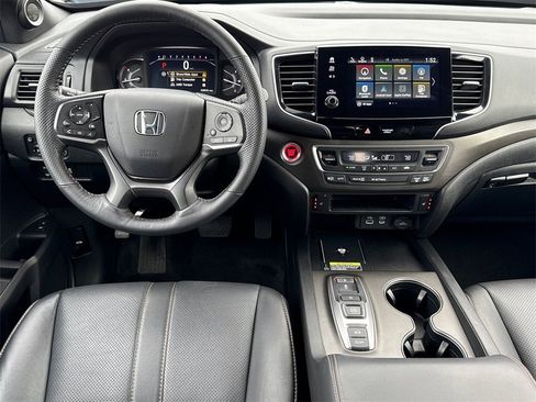 Certified 2024 Honda Passport TrailSport image 16