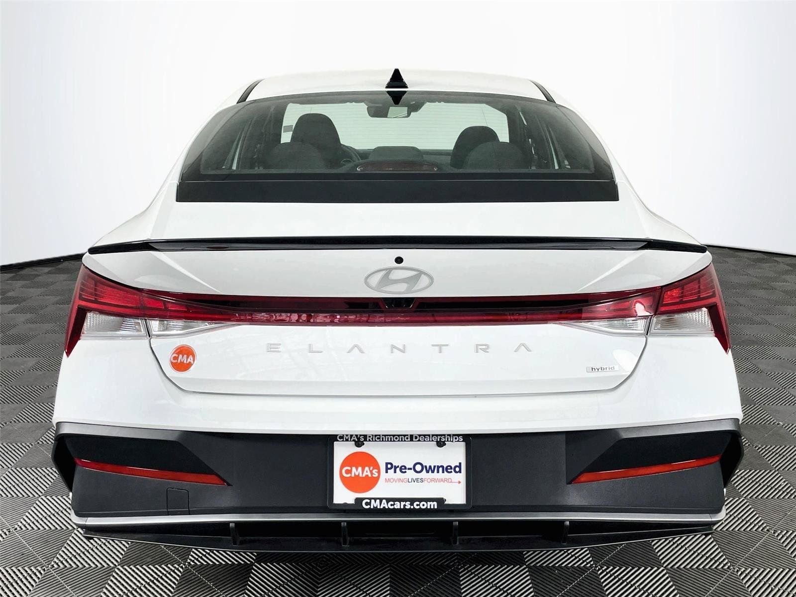Used 2026 Hyundai Elantra SEL FWD image 9