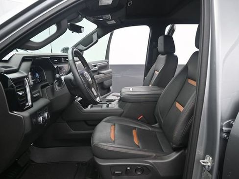 Used 2024 GMC Sierra 2500 AT4 w/ AT4 Premium Plus Package AWD/4WD image 13