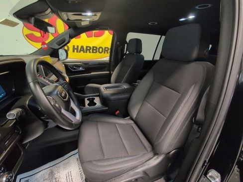 Used 2024 GMC Yukon XL SLE image 13