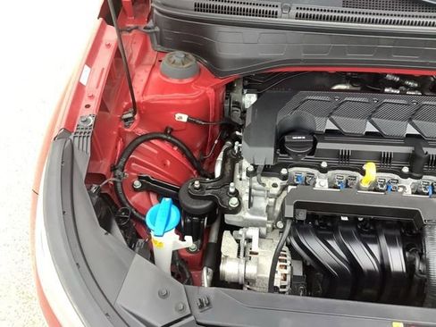 Certified 2023 Hyundai Venue SEL image 21