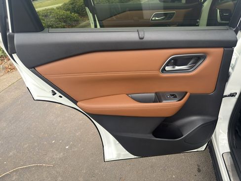 New 2026 Nissan Rogue Platinum w/ Tech Package image 25