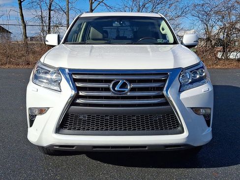 Used 2019 Lexus GX 460 Premium image 2