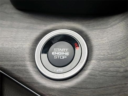 Used 2021 Jeep Grand Cherokee L Overland w/ Luxury Tech Group IV image 30