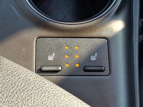 Used 2023 Toyota Camry XSE image 23