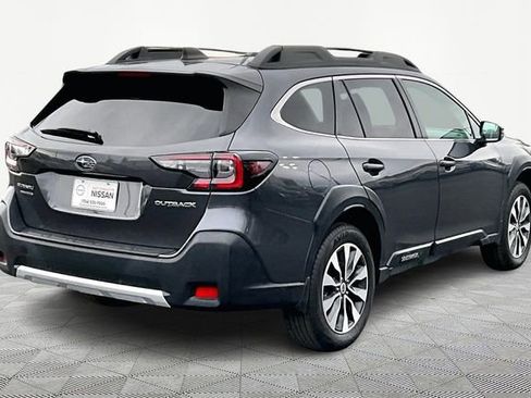 Used 2023 Subaru Outback Limited image 5