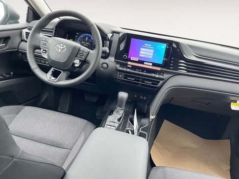 New 2026 Toyota Camry LE image 10