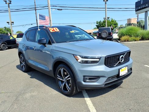 Used 2020 Volvo XC40 T5 R-Design w/ Protection Package AWD/4WD image 1