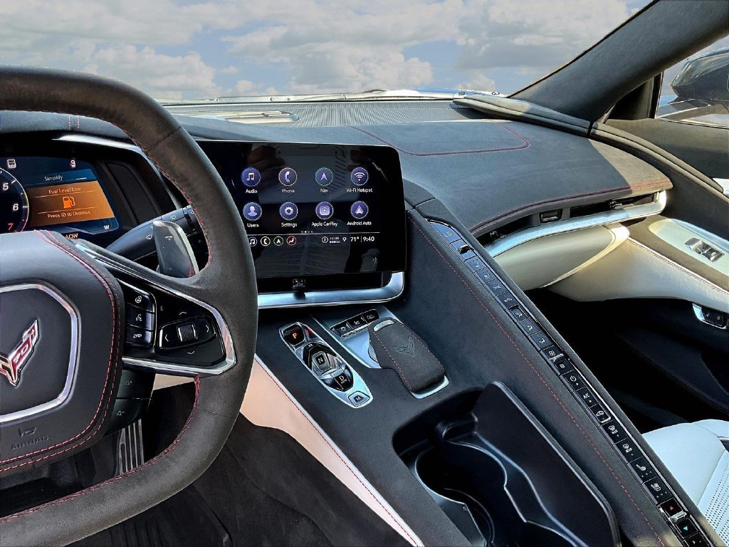 Used 2023 Chevrolet Corvette Stingray Premium Conv RWD image 9