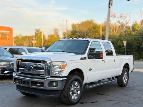 Used 2013 Ford F250 Lariat w/ Chrome Pkg AWD/4WD image 4
