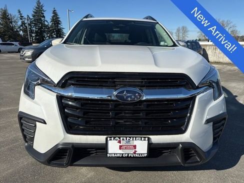 Used 2025 Subaru Ascent Premium image 2