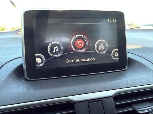 Used 2014 MAZDA MAZDA3 i Grand Touring image 2