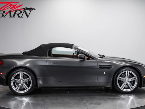Used 2009 Aston Martin V8 Vantage Roadster RWD image 14