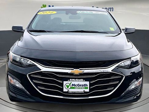Used 2024 Chevrolet Malibu LT FWD image 2