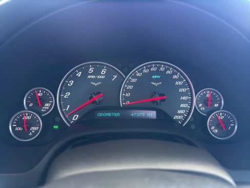 Used 2007 Chevrolet Corvette Coupe w/ Preferred Equipment Group RWD image 18