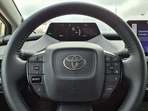 Used 2025 Toyota Prius Limited image 20
