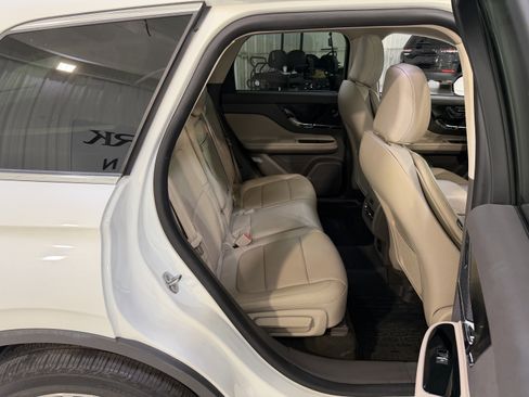 Used 2022 Lincoln Corsair Reserve w/ Equipment Group 201A image 13