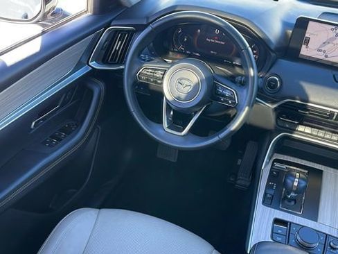 Used 2025 MAZDA CX-70 Plug-In Hybrid w/ Premium Pkg image 30