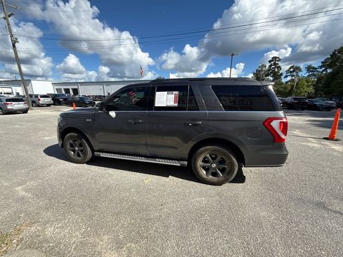 Used 2020 Ford Expedition XLT w/ Equipment Group 202A AWD/4WD image 5