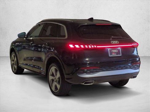 New 2025 Audi Q5 Premium Plus image 9