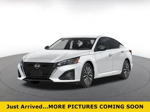 Used 2026 Nissan Altima 2.5 SV FWD image 1
