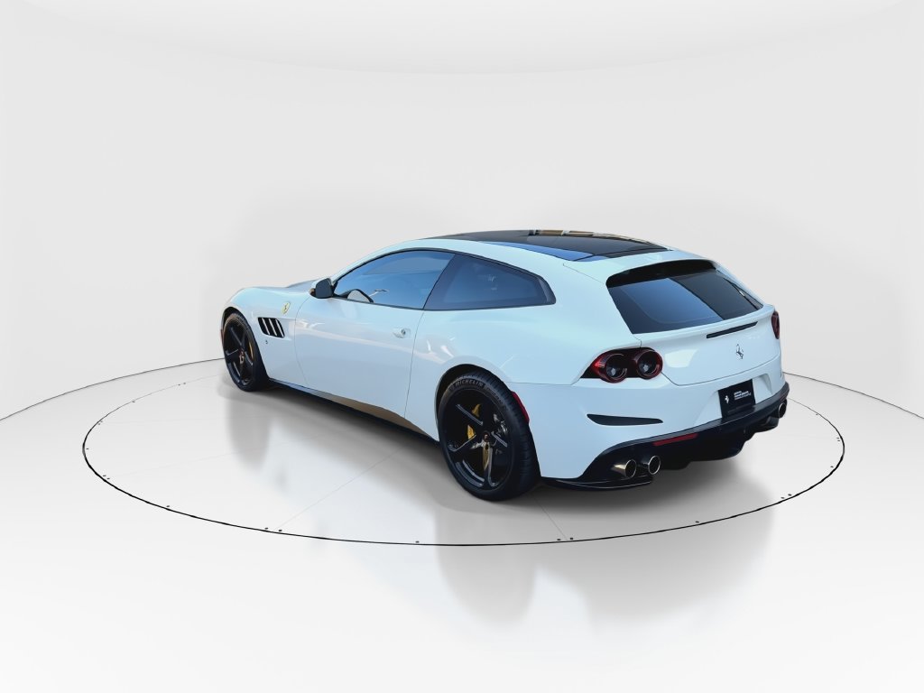 Used 2018 Ferrari GTC4Lusso AWD/4WD image 6